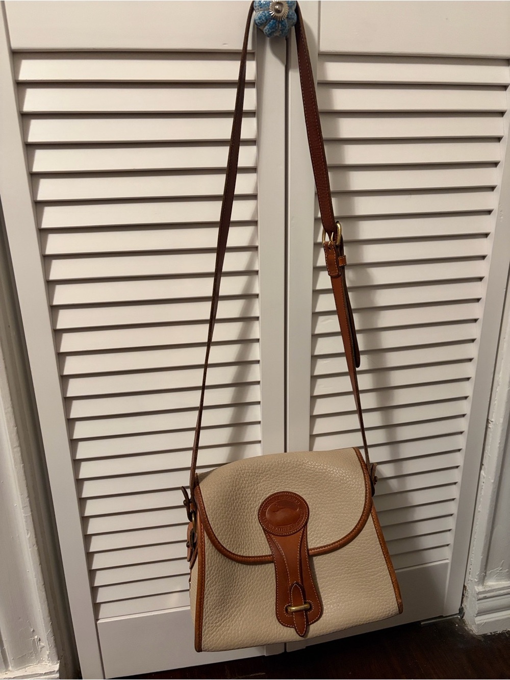 Vintage Dooney & Bourke Essex Crossbody